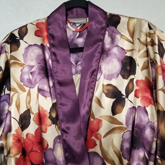 Valerie Stevens Silky Robe Short Kimono Style Size Medium Purple Floral Print - Picture 4 of 9